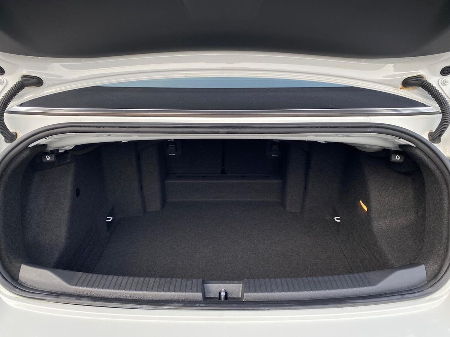 Used Volkswagen T-Roc 2022 for sale - 78195759: Photo 17