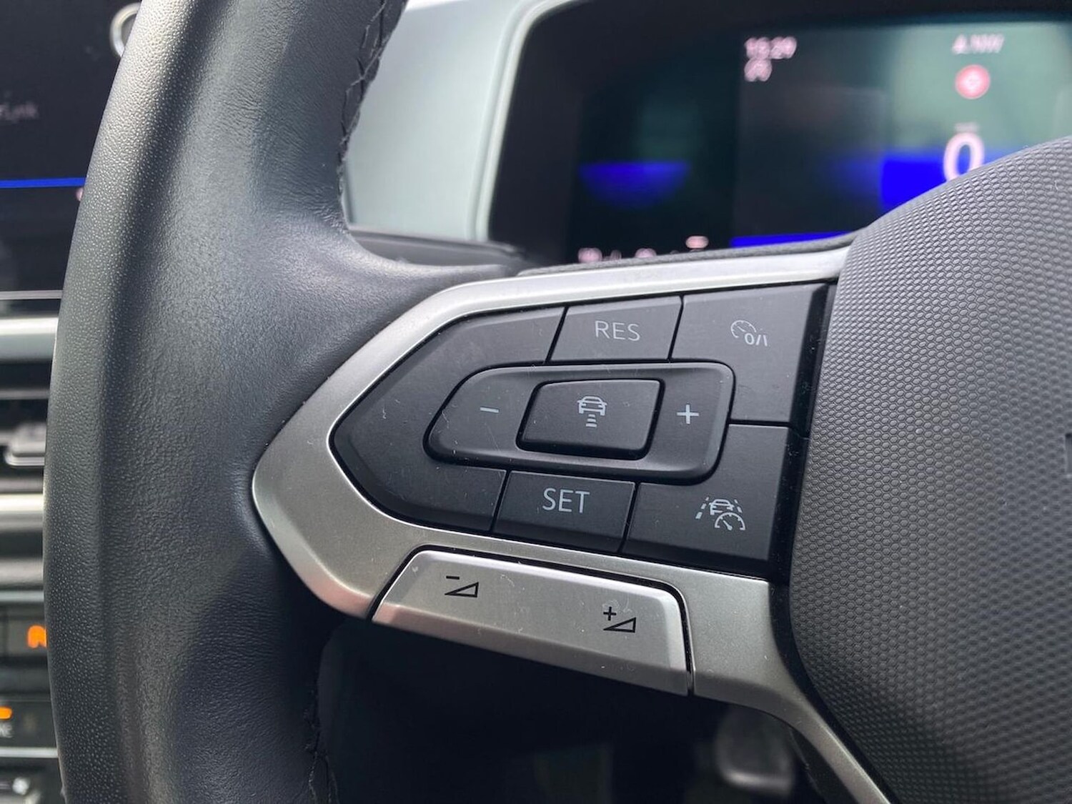 Used Volkswagen T-Roc 2022 for sale - 78195759: Photo 25