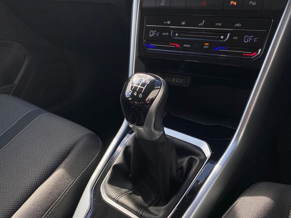 Used Volkswagen T-Roc 2023 for sale - 76070136: Photo 13