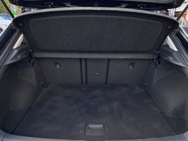 Used Volkswagen T-Roc 2023 for sale - 76070136: Photo 17