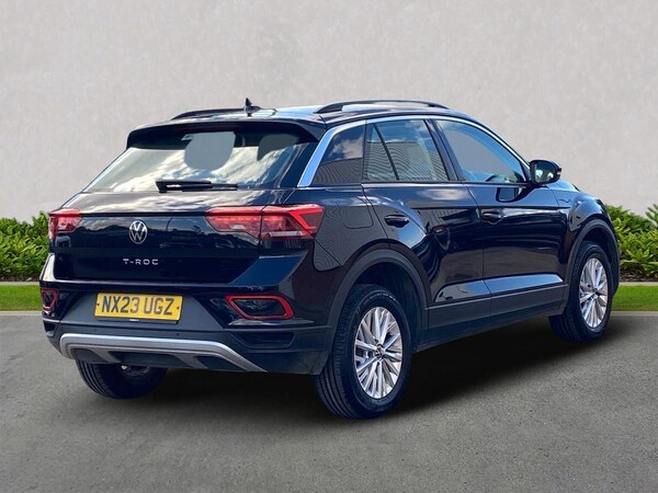 Used Volkswagen T-Roc 2023 for sale - 76070136: Photo 18