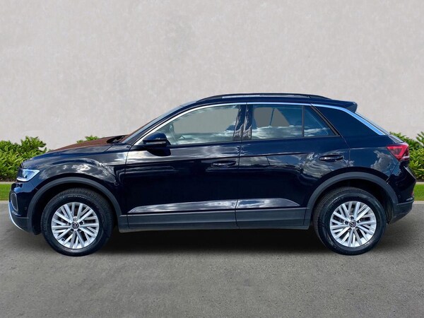 Used Volkswagen T-Roc 2023 for sale - 76070136: Photo 19