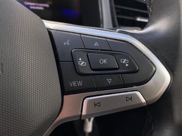 Used Volkswagen T-Roc 2023 for sale - 76070136: Photo 23