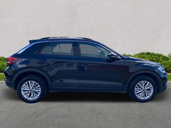 Used Volkswagen T-Roc 2023 for sale - 76070136: Photo 3