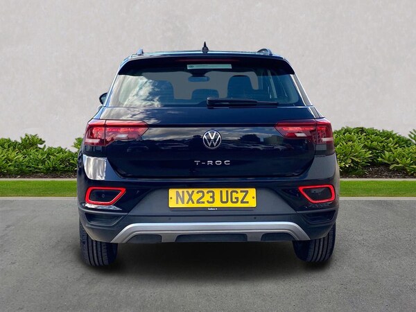Used Volkswagen T-Roc 2023 for sale - 76070136: Photo 4