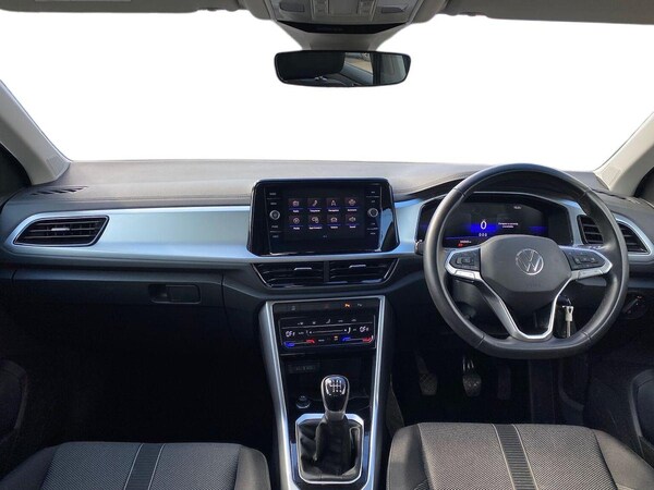 Used Volkswagen T-Roc 2023 for sale - 76070136: Photo 8
