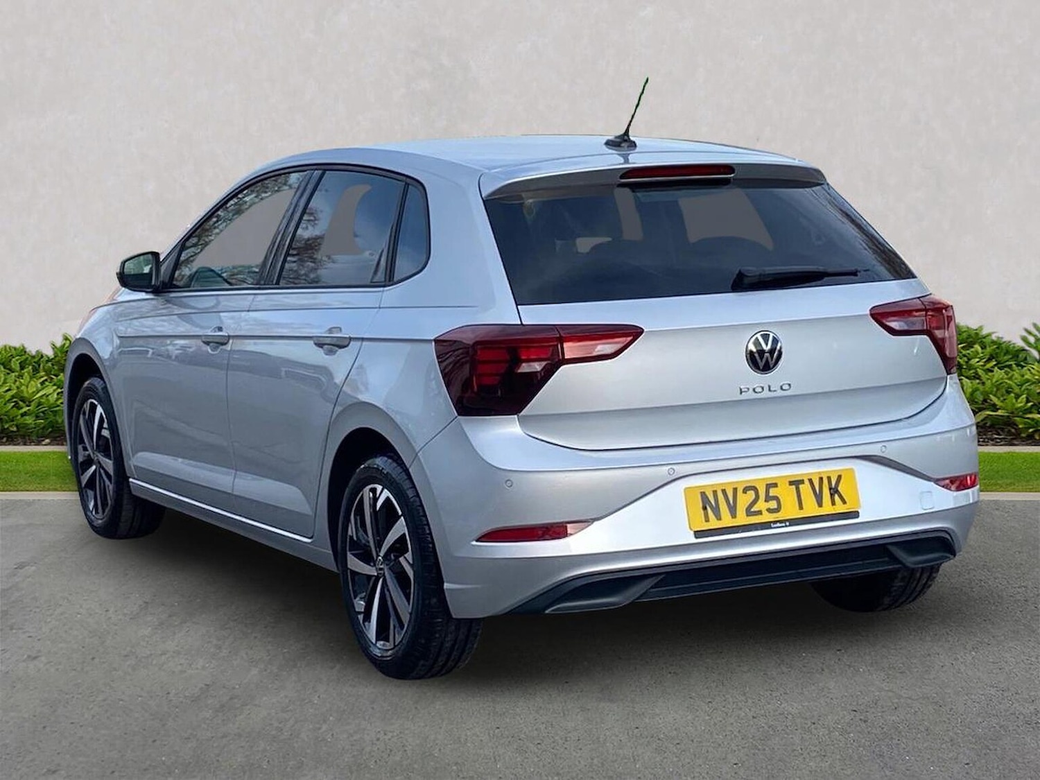 Used Volkswagen Polo 2025 for sale - 76906283: Photo 2