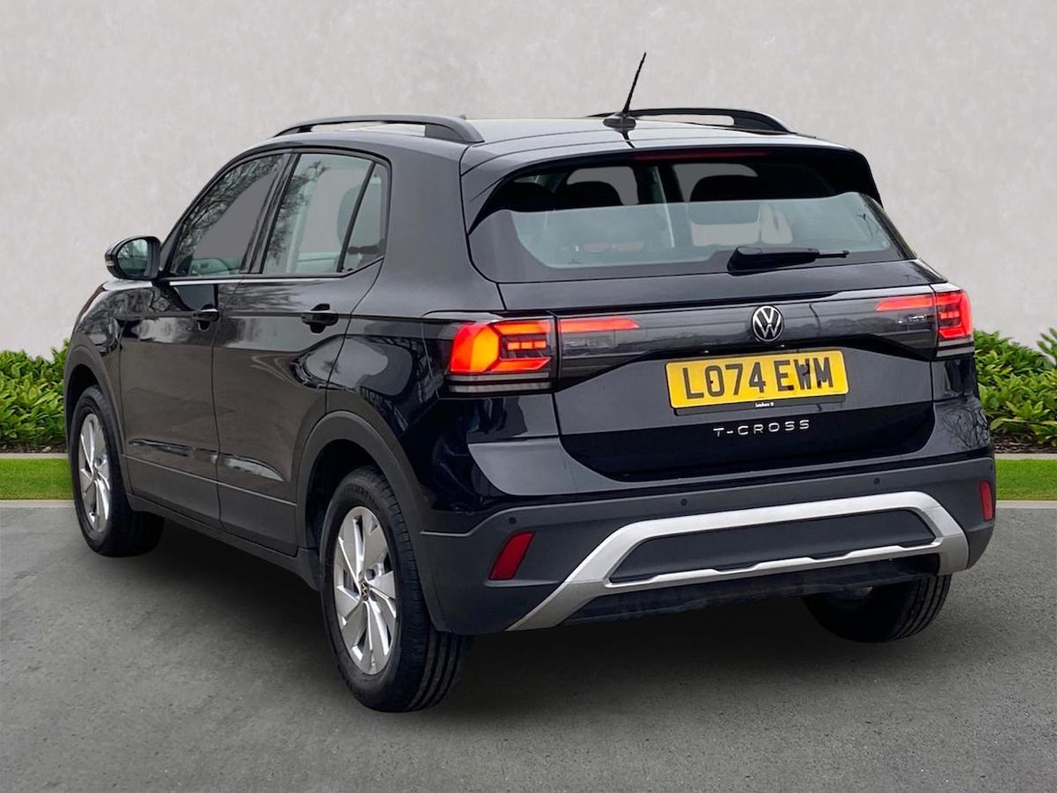 Used Volkswagen T-Cross 2025 for sale - 78191025: Photo 2