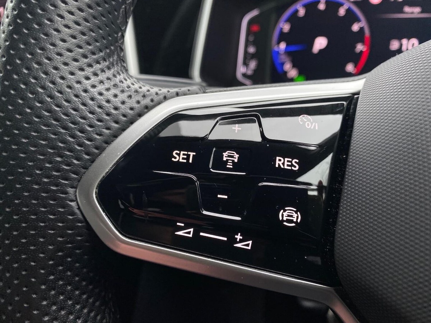 Used Volkswagen T-Roc 2022 for sale - 77062261: Photo 29