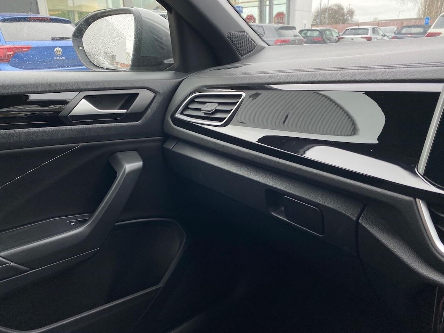 Used Volkswagen T-Roc 2022 for sale - 77062261: Photo 33