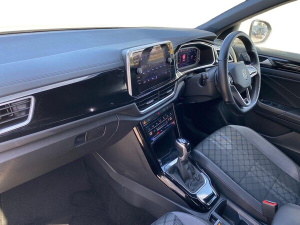 Used Volkswagen T-Roc 2023 for sale - 76115538: Photo 7