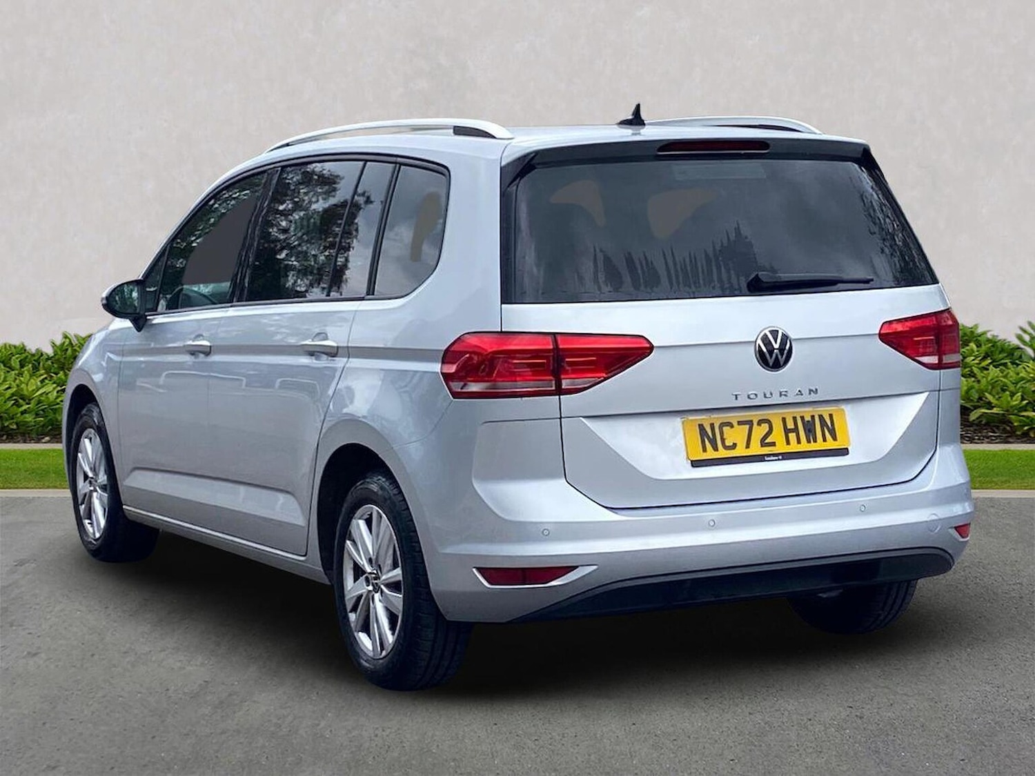 Used Volkswagen Touran 2022 for sale - 76144283: Photo 2