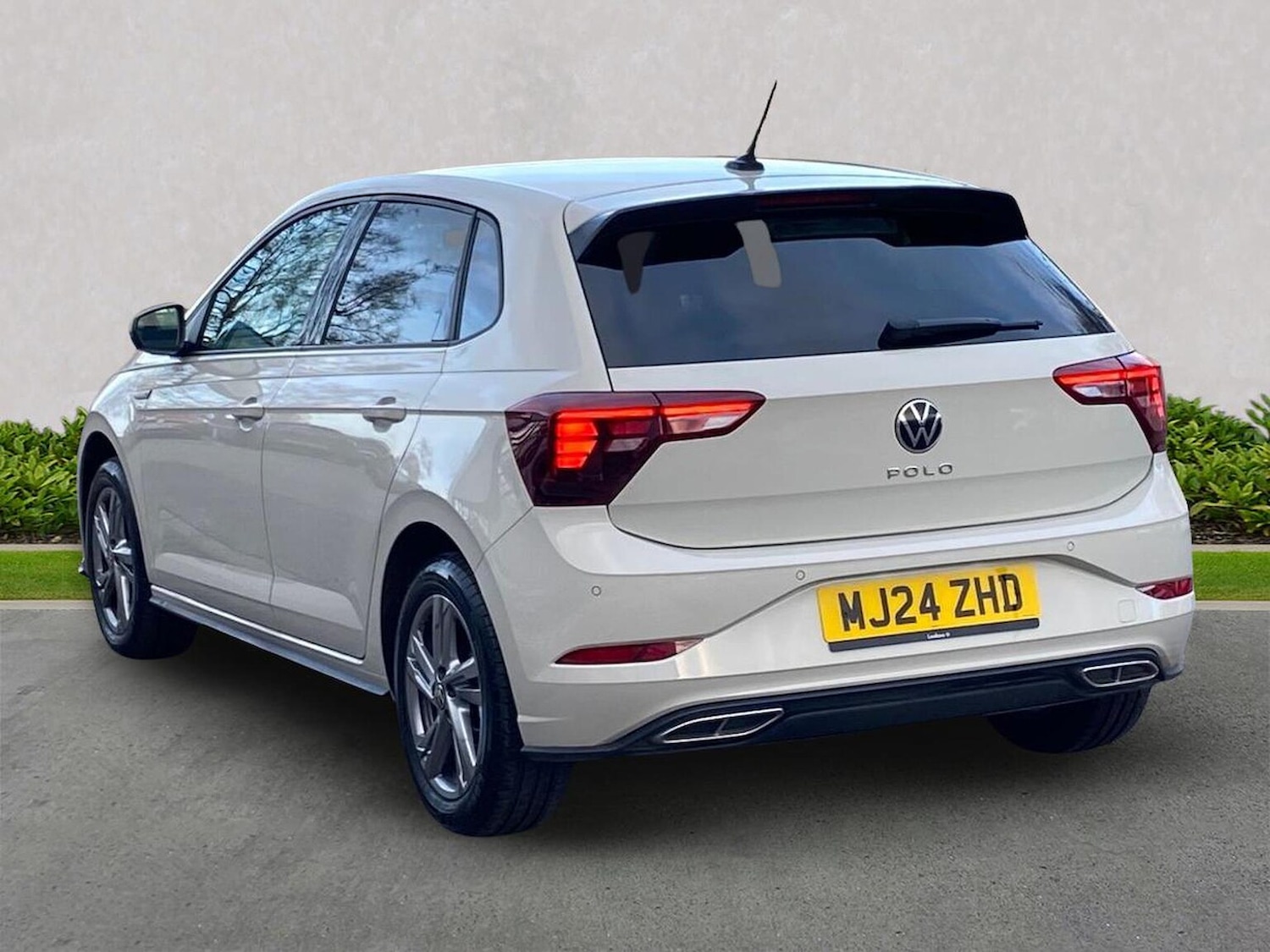 Used Volkswagen Polo 2024 for sale - 76911239: Photo 3