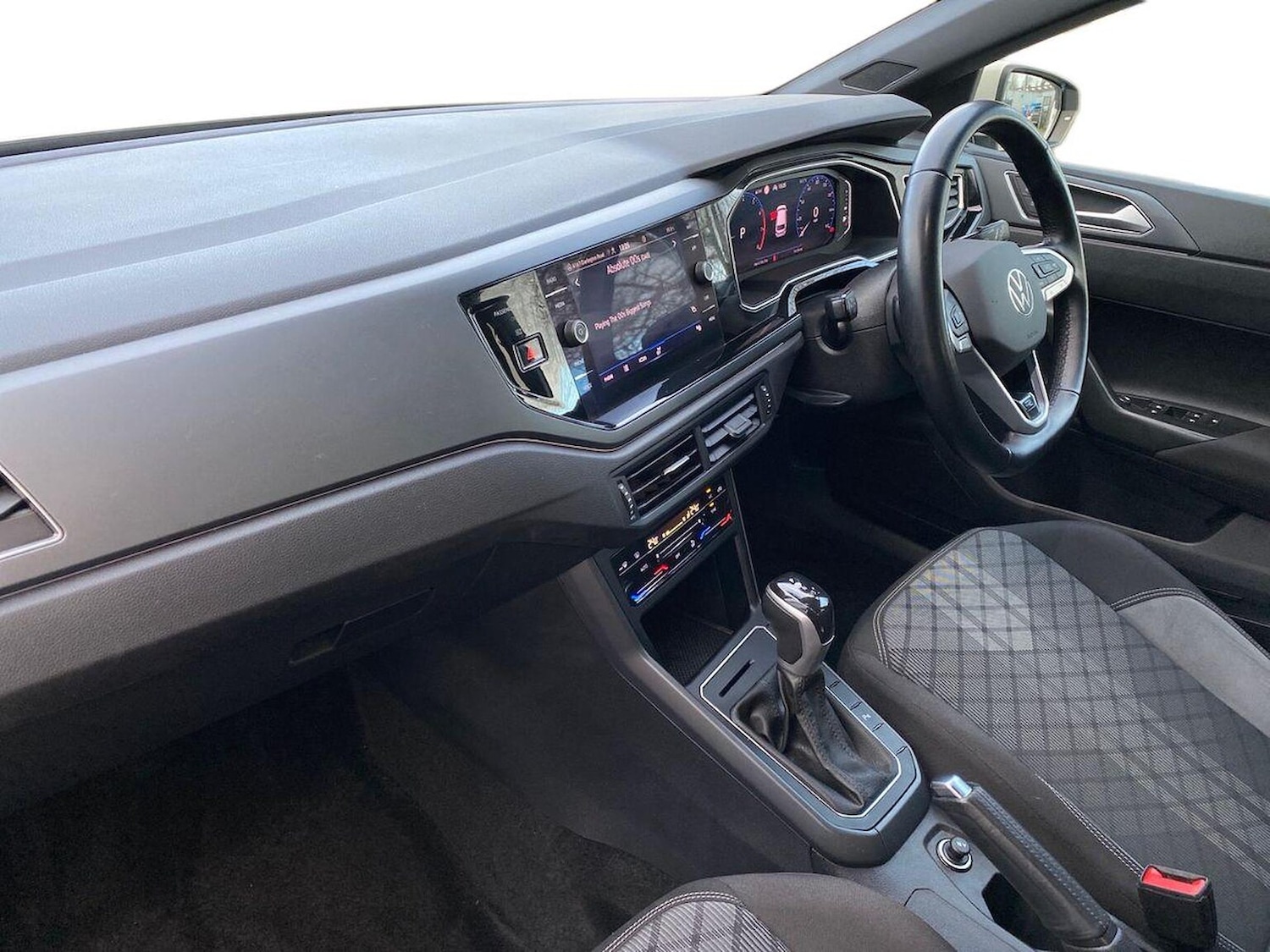 Used Volkswagen Polo 2024 for sale - 76911239: Photo 8