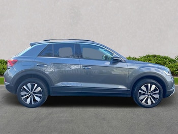 Used Volkswagen T-Roc 2024 for sale - 75712971: Photo