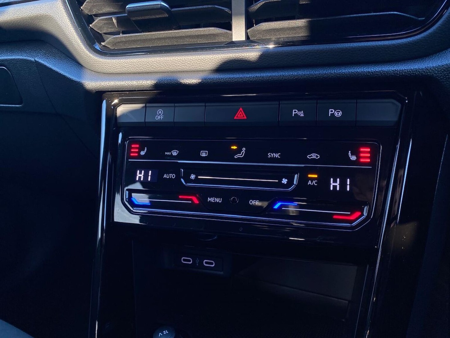 Used Volkswagen T-Roc 2022 for sale - 76794904: Photo 13