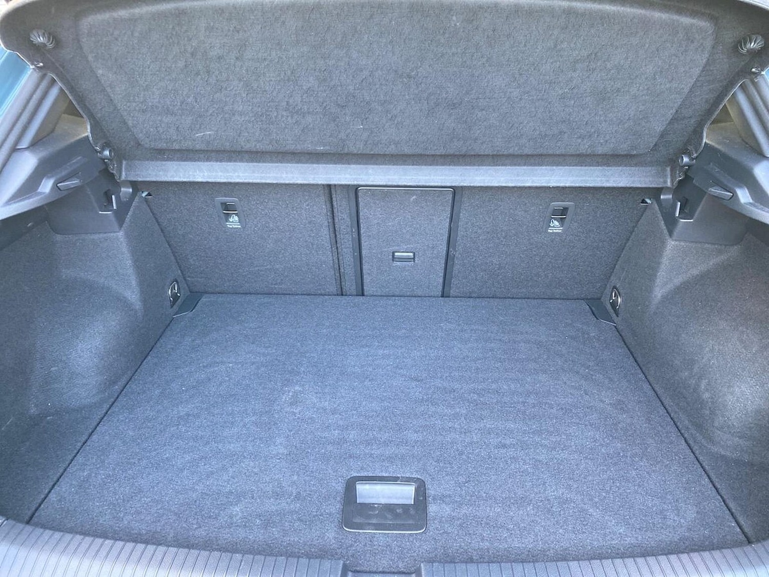 Used Volkswagen T-Roc 2022 for sale - 76794904: Photo 18