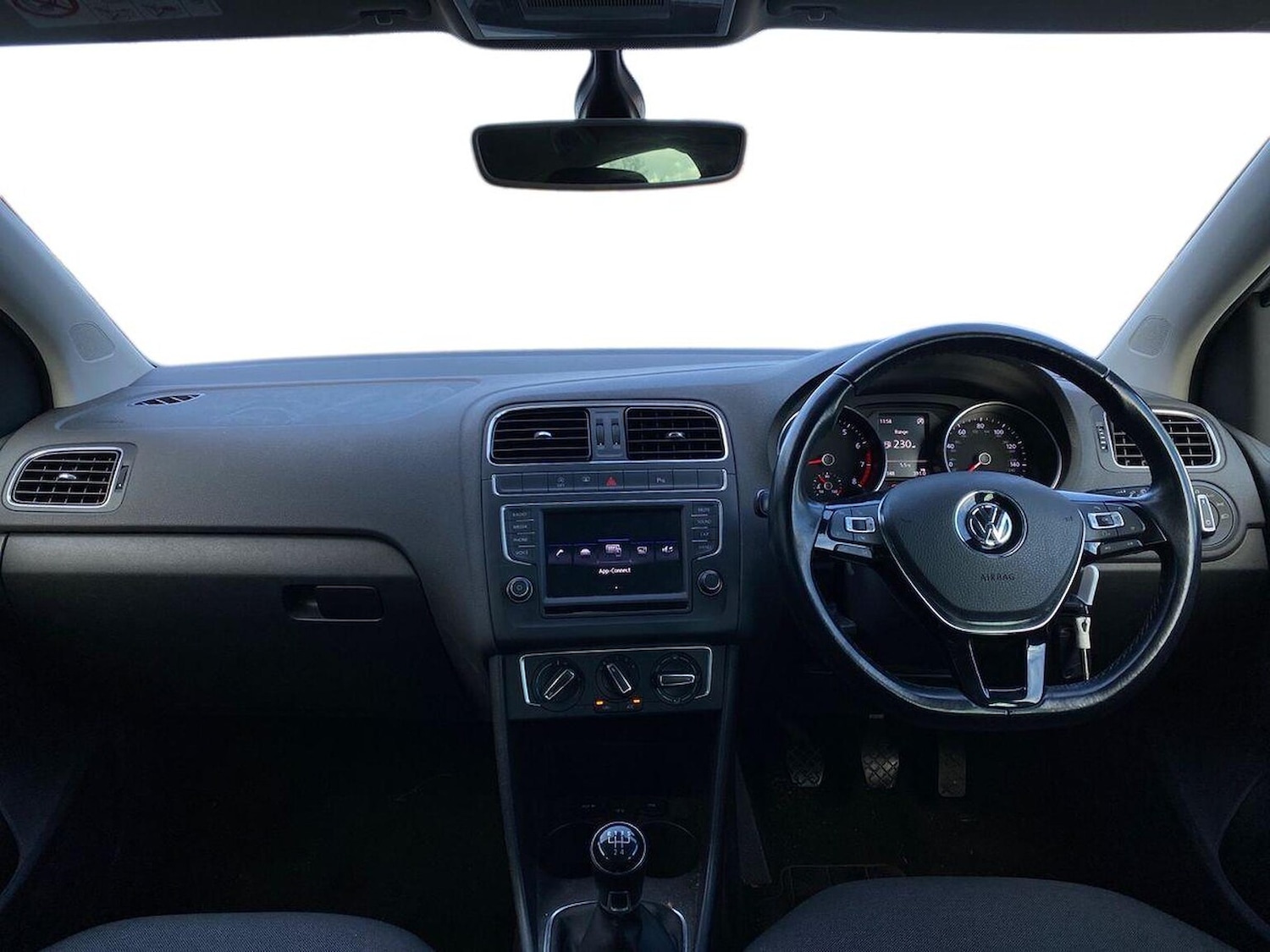 Used Volkswagen Polo 2017 for sale - 77069950: Photo 8