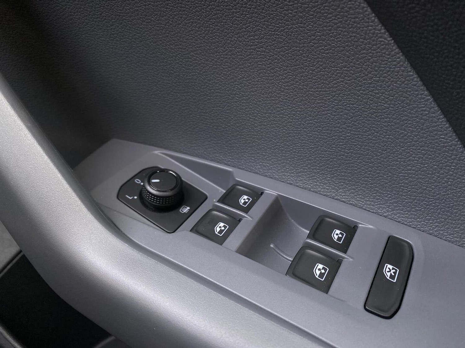 Used Volkswagen T-Cross 2020 for sale - 76383358: Photo 21