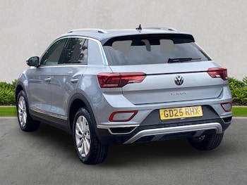 Used Volkswagen T-Roc 2025 for sale - 79327228: Photo