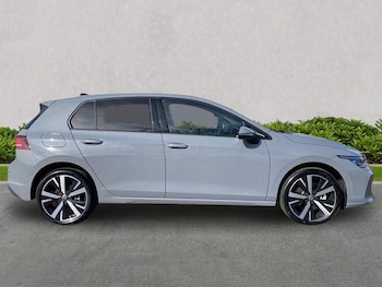 Used Volkswagen Golf 2026 for sale - 78927769: Photo