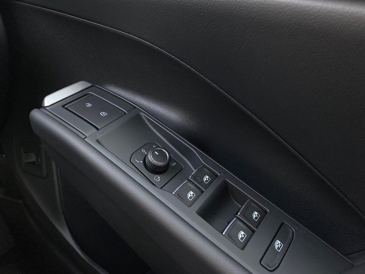 Used Volkswagen T-Roc 2026 for sale - 78194328: Photo 21