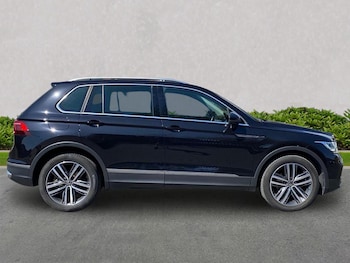Used Volkswagen Tiguan 2023 for sale - 79115072: Photo