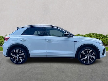 Used Volkswagen T-Roc 2025 for sale - 75490996: Photo