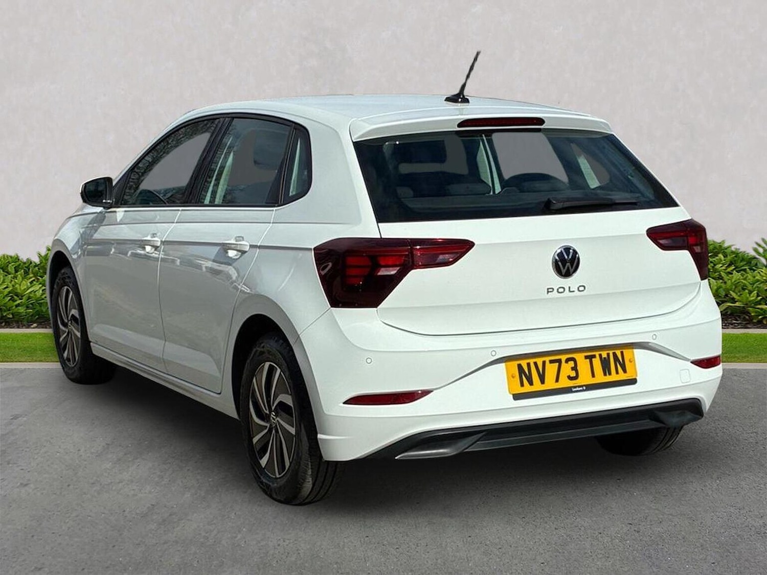 Used Volkswagen Polo 2024 for sale - 78194213: Photo 2