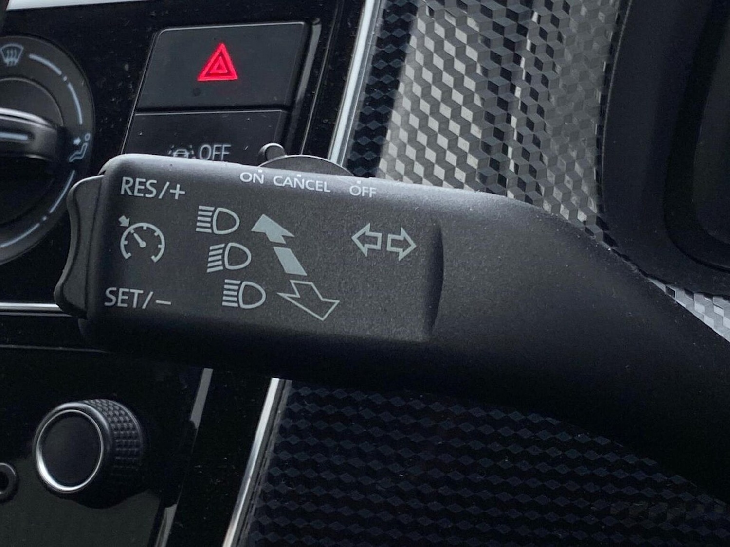 Used Volkswagen up! 2021 for sale - 76986984: Photo 27