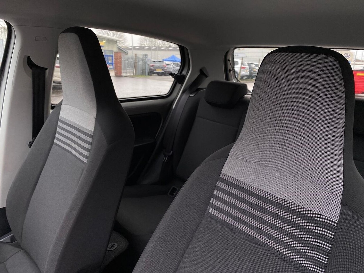 Used Volkswagen up! 2021 for sale - 76986984: Photo 28