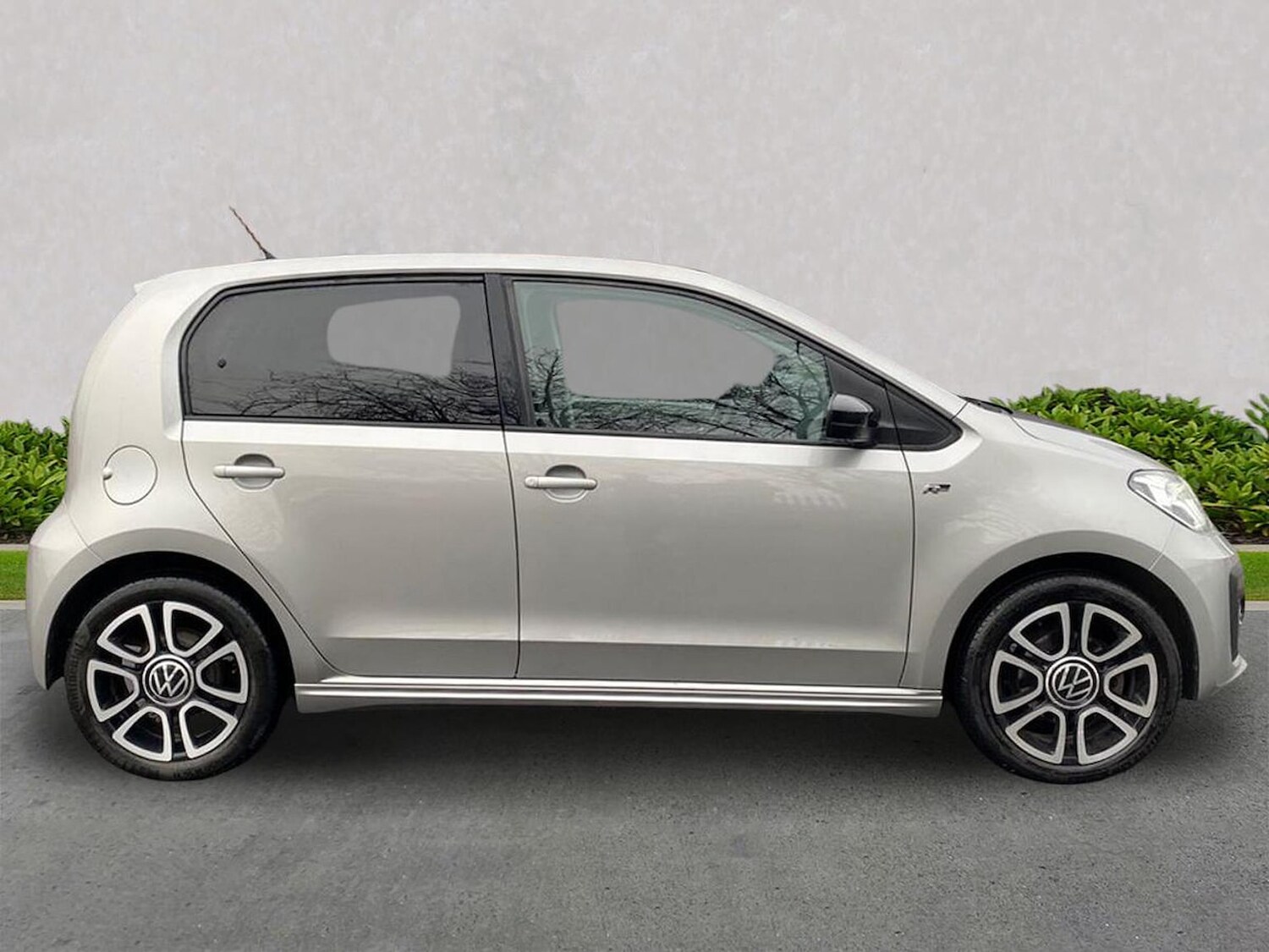 Used Volkswagen up! 2021 for sale - 76986984: Photo 5