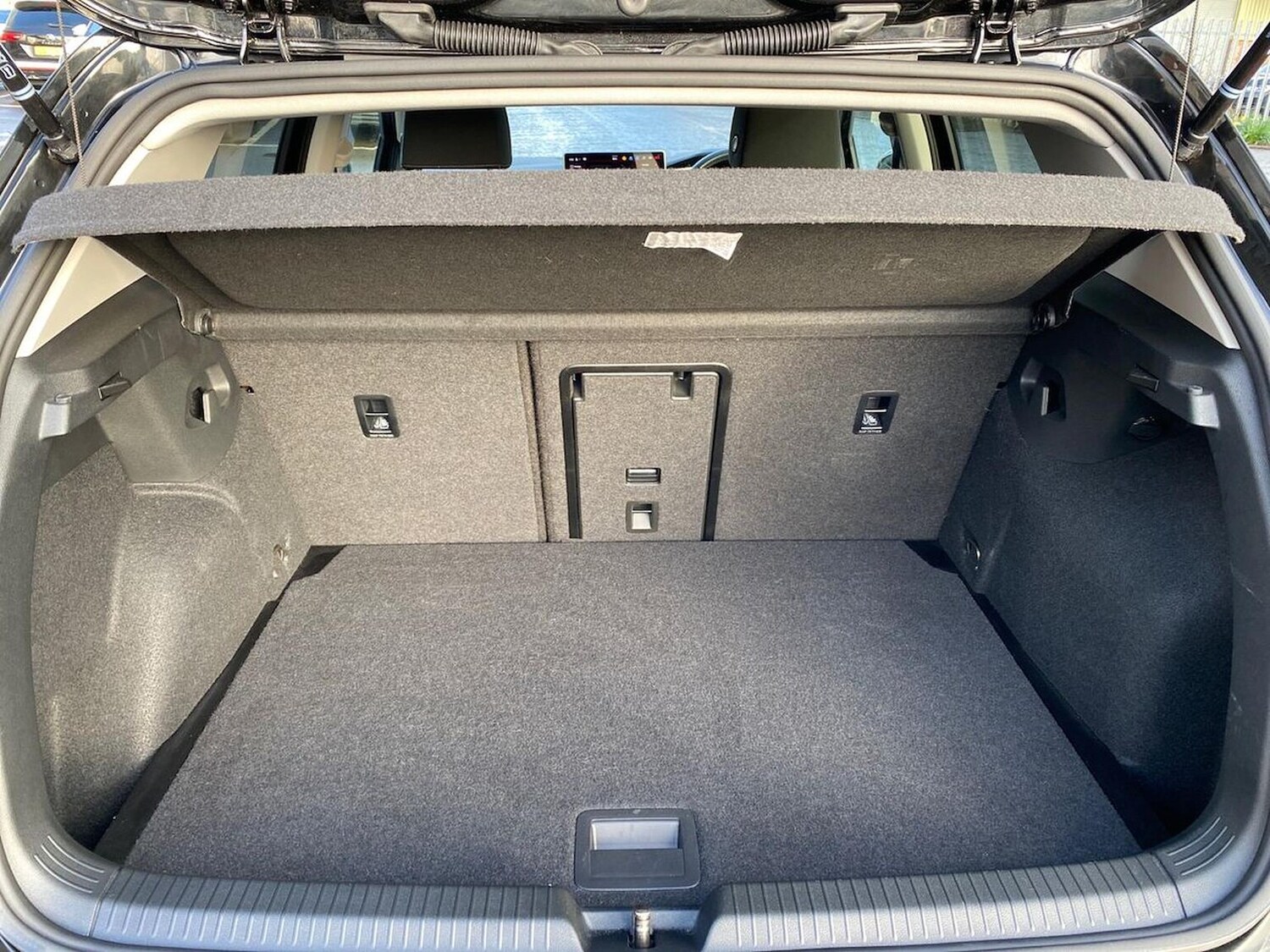 Used Volkswagen Golf 2024 for sale - 77984016: Photo 17