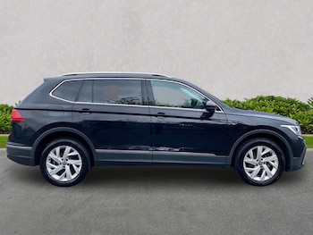 Used Volkswagen Tiguan Allspace 2023 for sale - 79519460: Photo