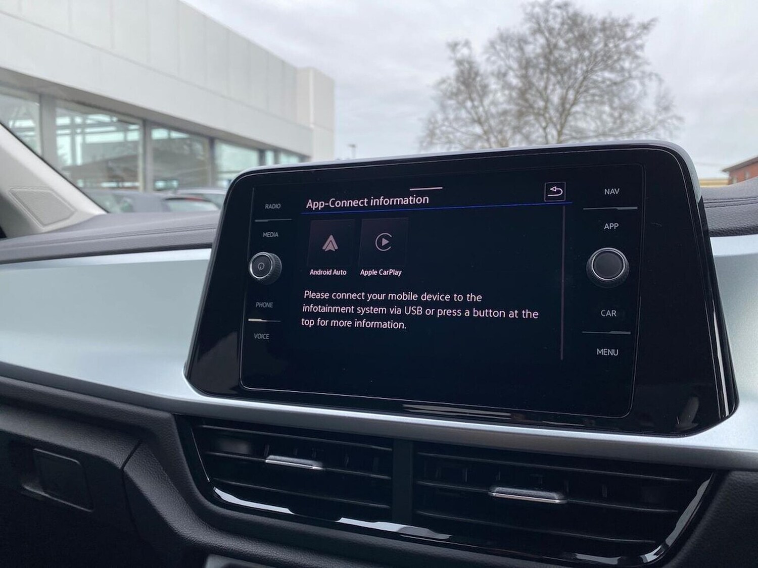 Used Volkswagen T-Roc 2026 for sale - 78193871: Photo 11