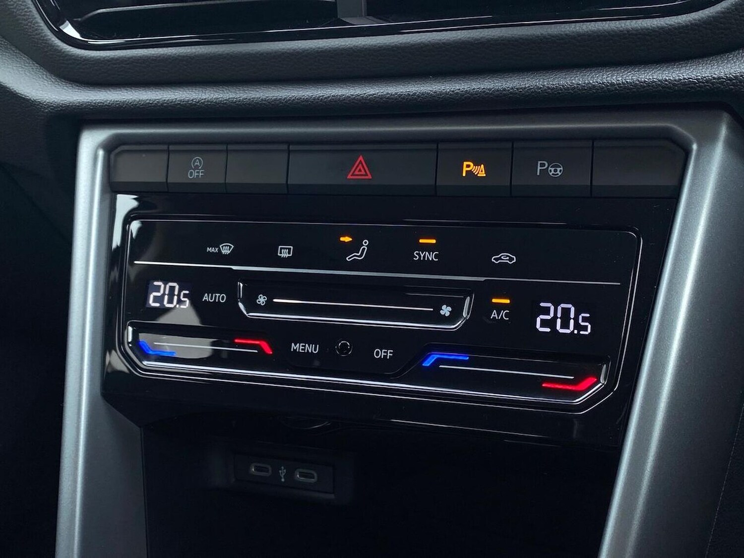 Used Volkswagen T-Roc 2026 for sale - 78193871: Photo 12