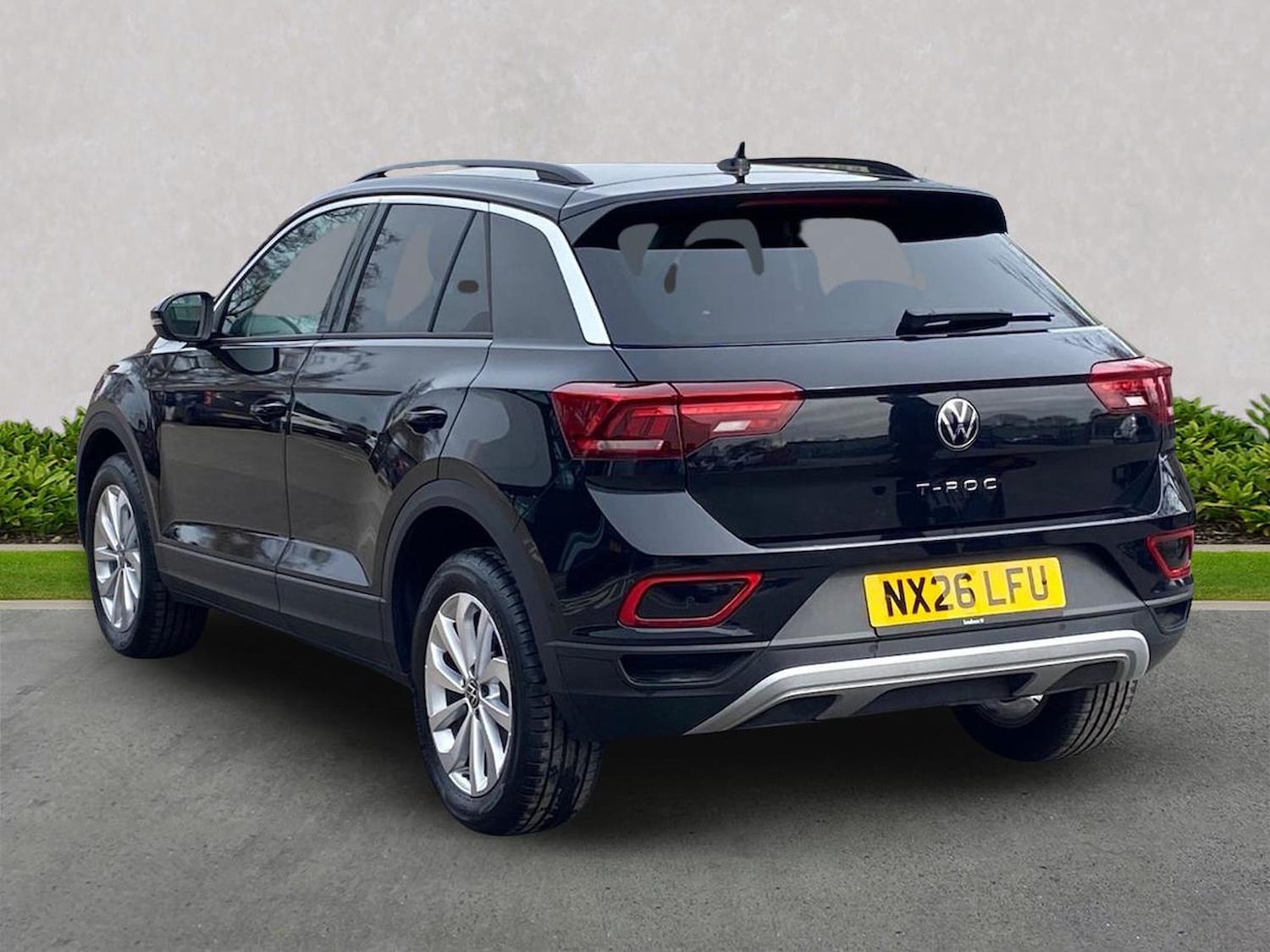 Used Volkswagen T-Roc 2026 for sale - 78193871: Photo 2