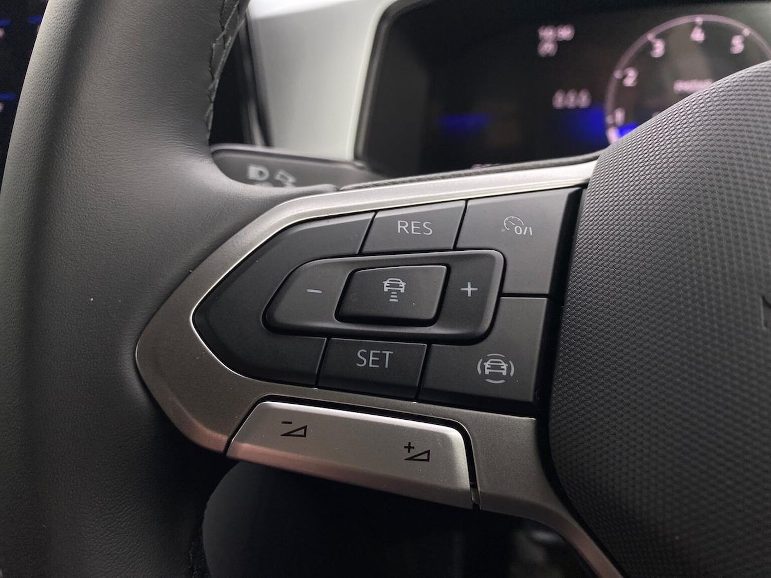 Used Volkswagen T-Roc 2026 for sale - 78193871: Photo 27