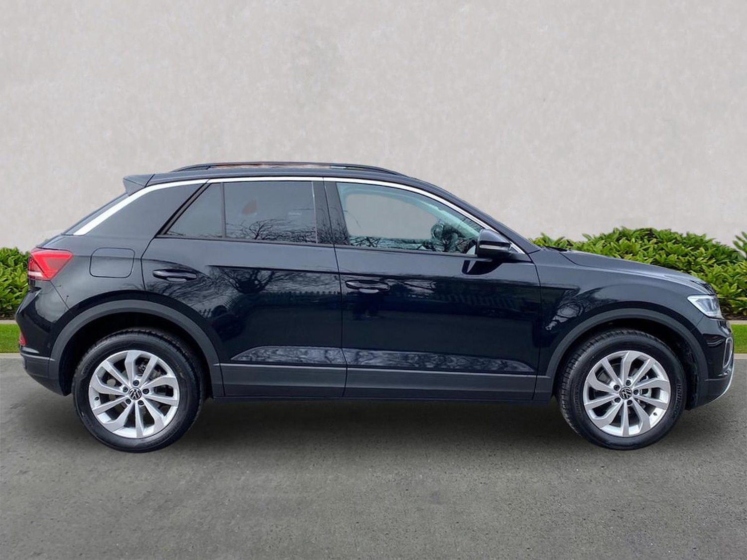 Used Volkswagen T-Roc 2026 for sale - 78193871: Photo 3