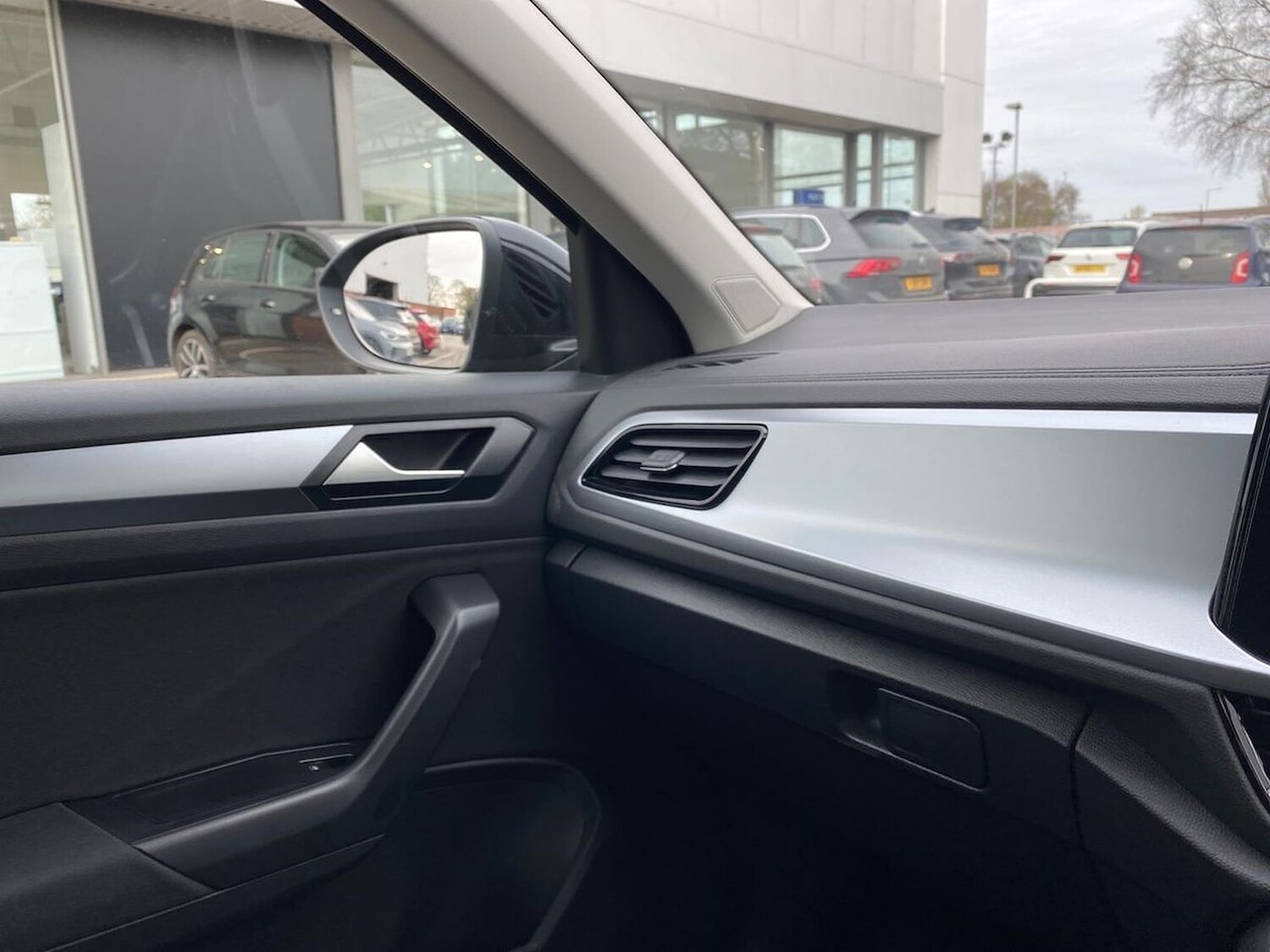 Used Volkswagen T-Roc 2026 for sale - 78193871: Photo 30