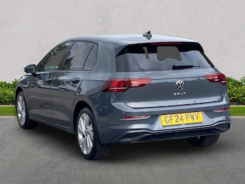 Used Volkswagen Golf 2024 for sale - 76211975: Photo 2