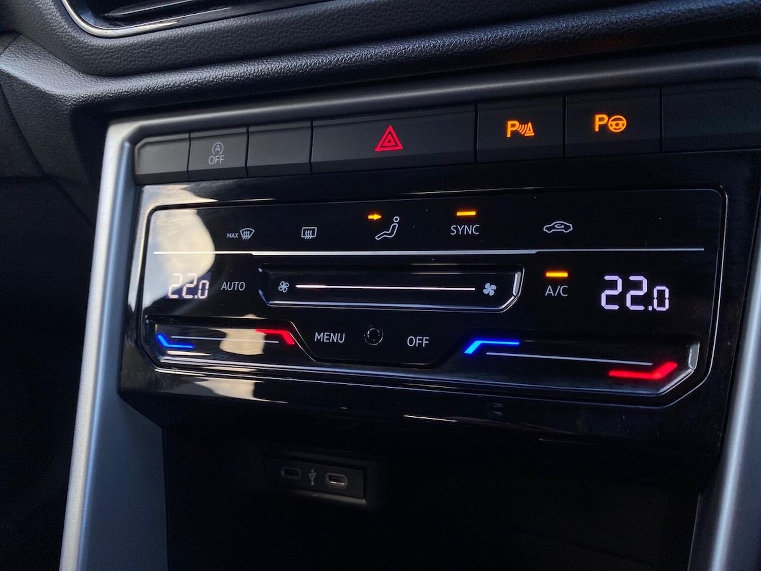 Used Volkswagen T-Roc 2025 for sale - 76605537: Photo 12