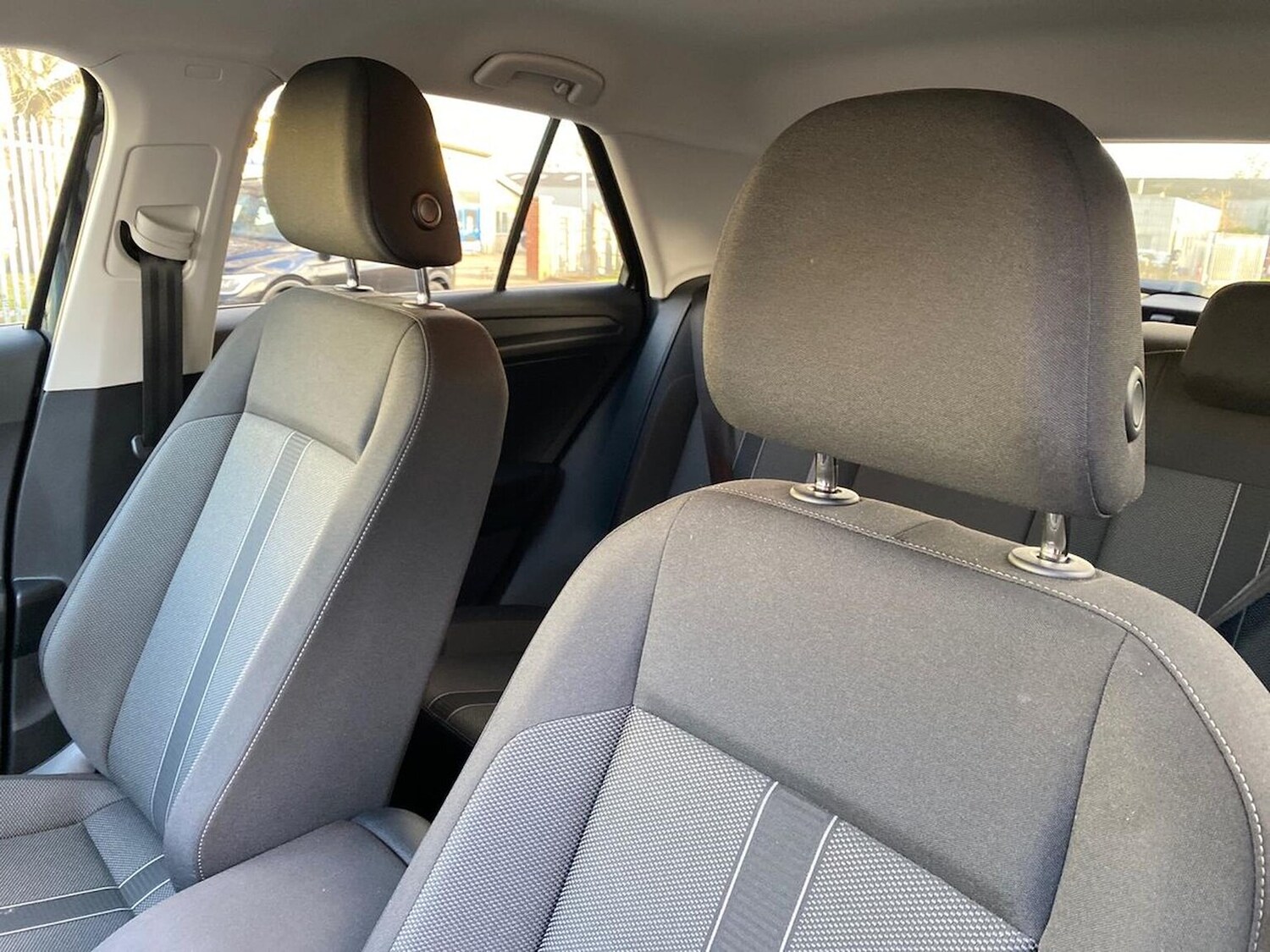 Used Volkswagen T-Roc 2025 for sale - 76605537: Photo 31