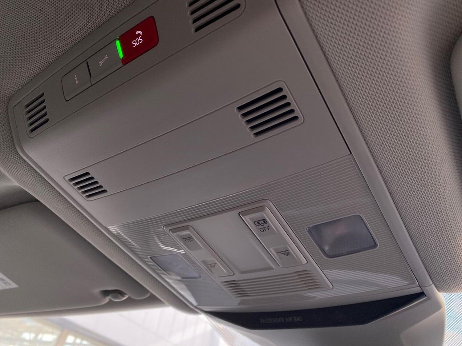 Used Volkswagen T-Roc 2025 for sale - 76605537: Photo 32