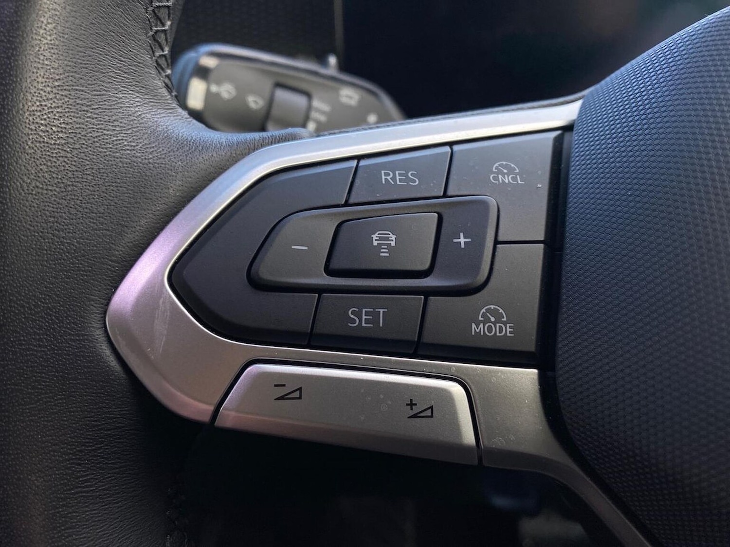 Used Volkswagen Tiguan 2024 for sale - 76600133: Photo 28