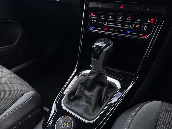 Used Volkswagen T-Roc 2024 for sale - 76211967: Photo 13