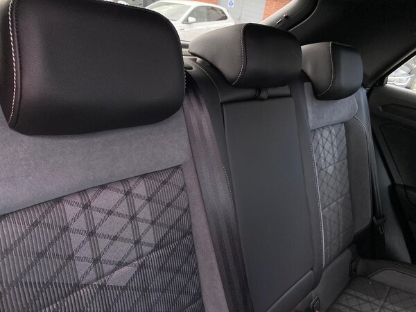 Used Volkswagen T-Roc 2024 for sale - 76211967: Photo 16