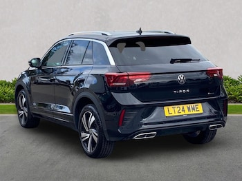 Used Volkswagen T-Roc 2024 for sale - 76211967: Photo 2