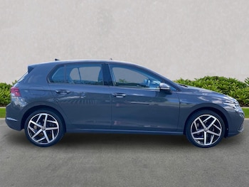 Used Volkswagen Golf 2024 for sale - 79347035: Photo