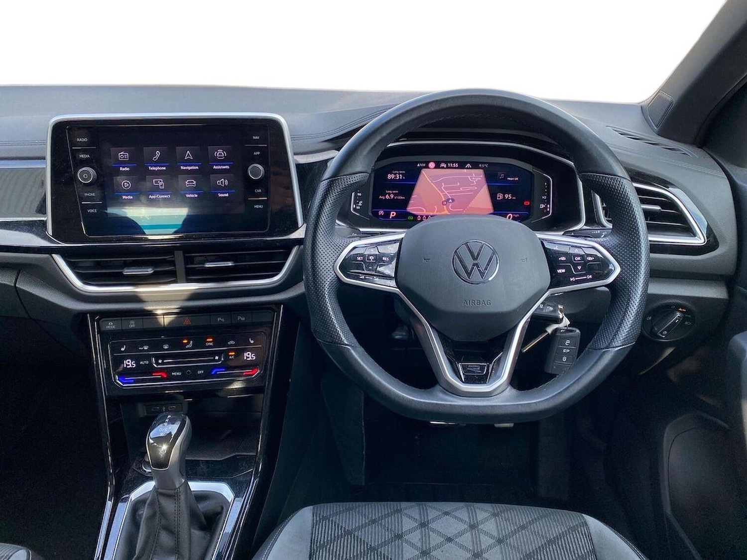 Used Volkswagen T-Roc 2022 for sale - 76741208: Photo 10